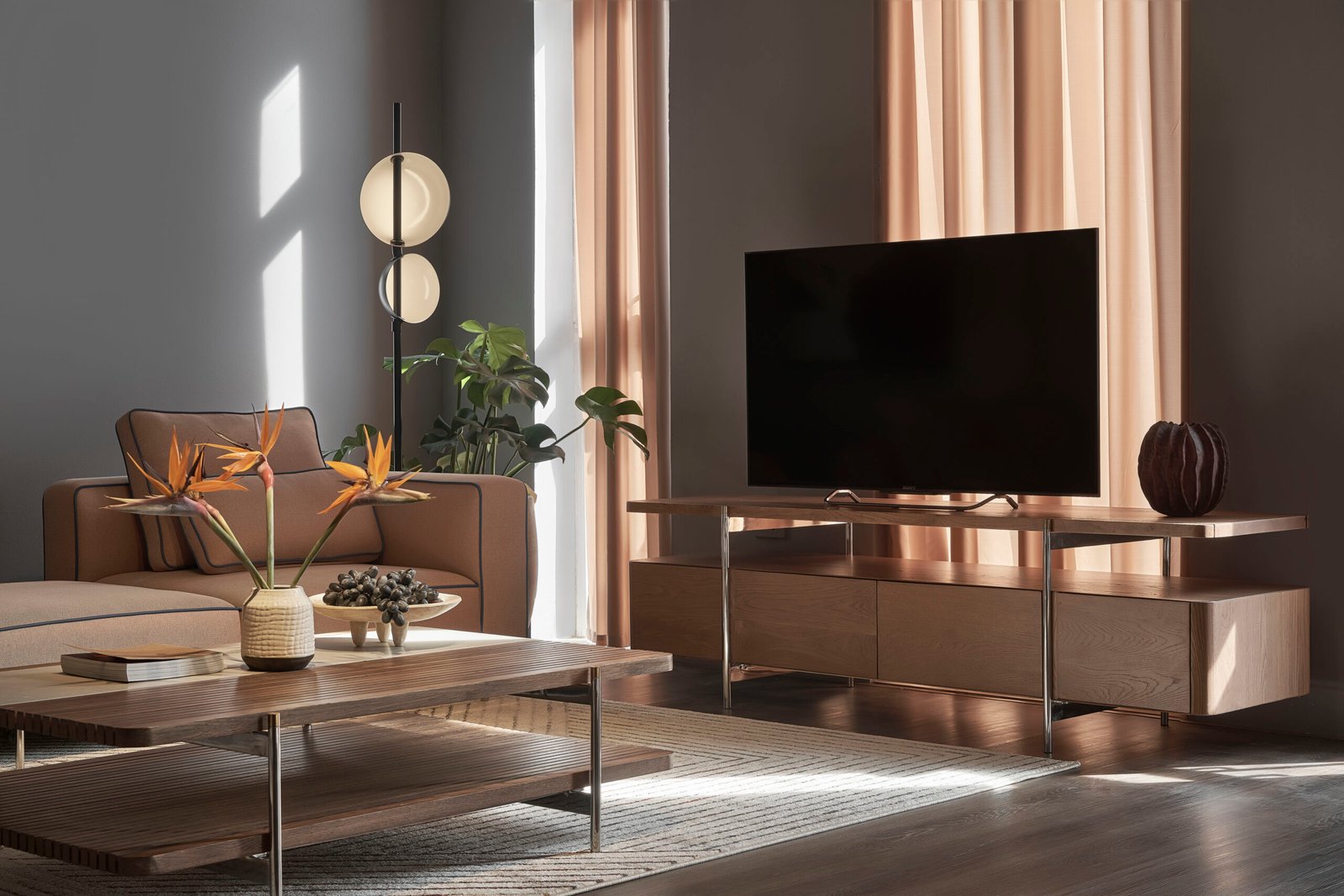 Perso TV Shelf – Kệ Tivi Phong cách Bắc Âu, gỗ sồi tối ưu không gian
