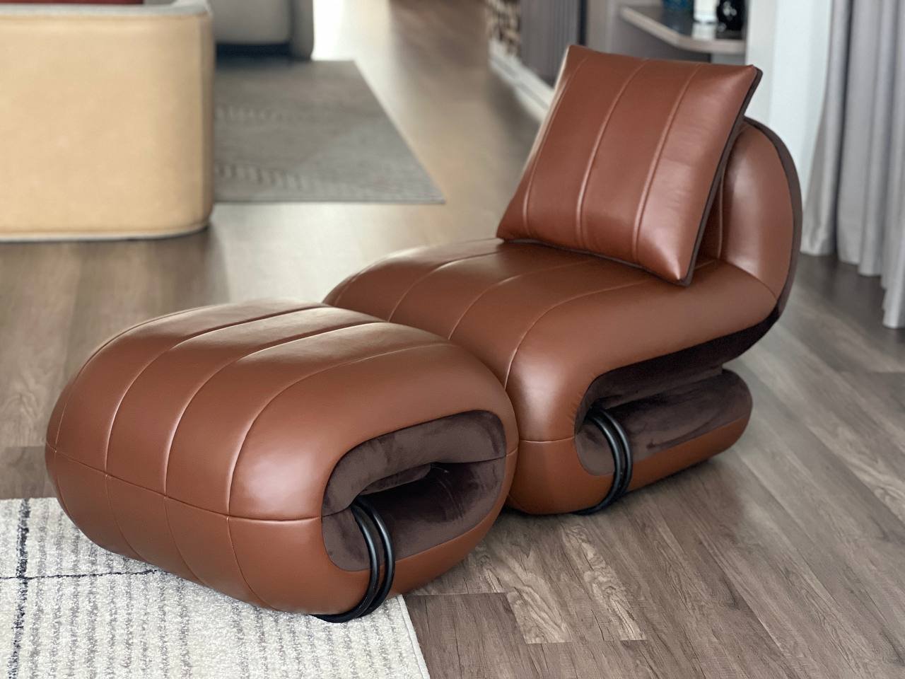 Shell Chaise Lounge – ghế lounge phong cách Bắc Âu, chất liệu cao cấp